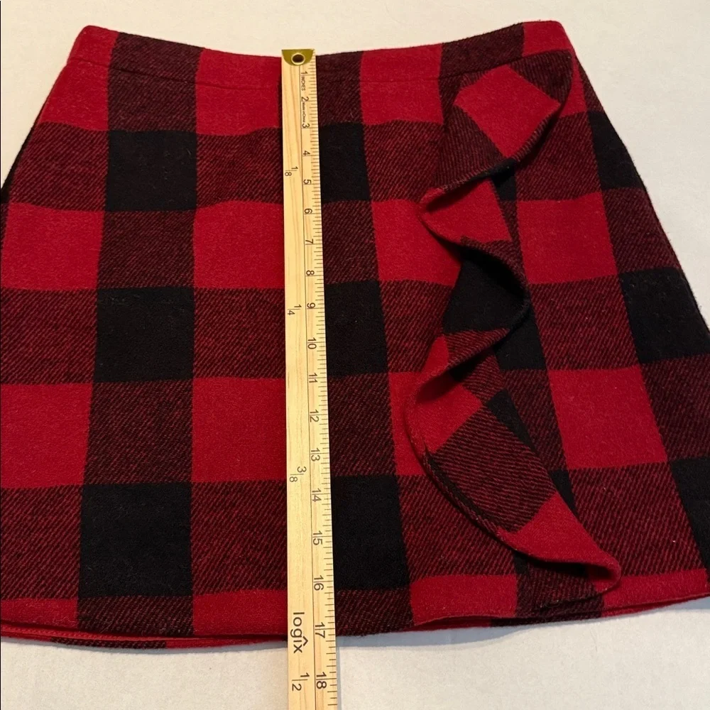 J. Crew Factory Ruffle-Front Mini Skirt in Double-Serge Wool Red/Black Size 6